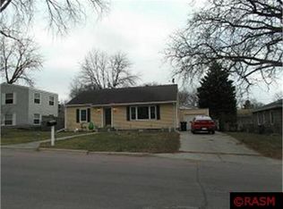 1510 Woodland Ave, Mankato, MN 56001