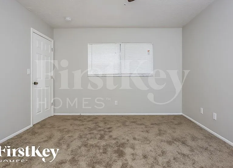 3423 SE 8th Pl — Photo 14