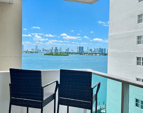 1200 West Ave Photo 1