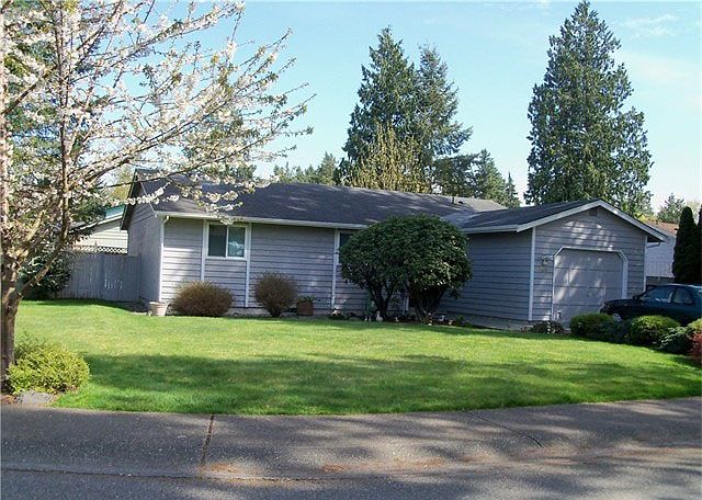 1st image of 413 101st Dr SE