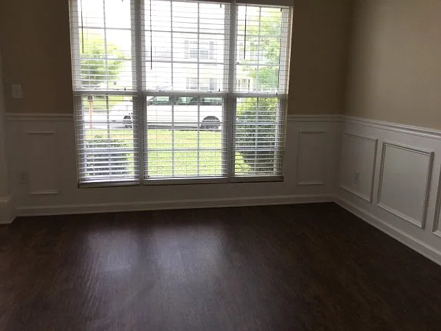 2912 Hayling Dr — Photo 5
