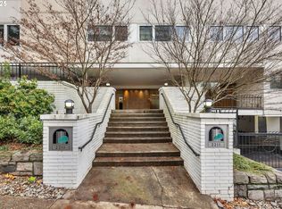 2211 SW Park Pl UNIT 403, Portland, OR 97205