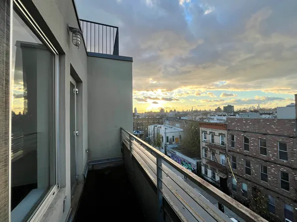 286 Stanhope Street image 4 of 29