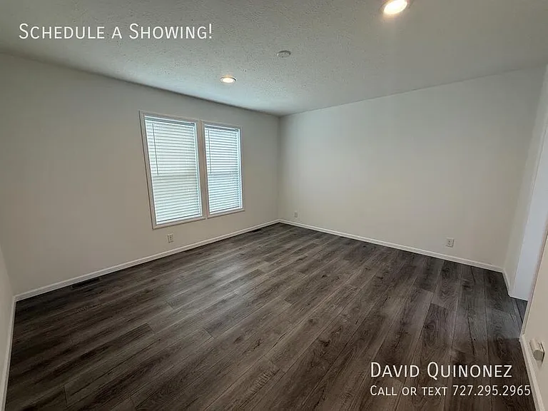 6271 Roosevelt — Photo 11
