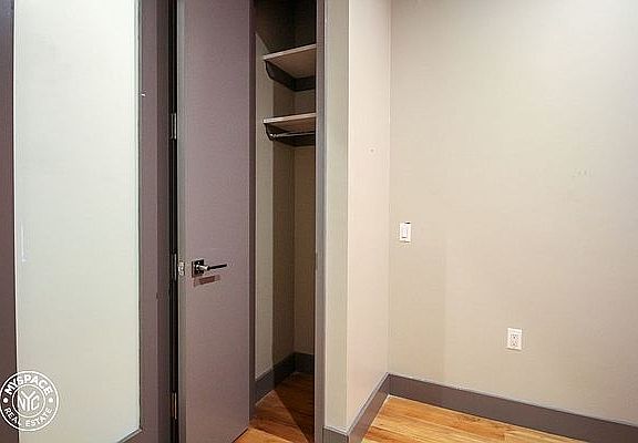 4th image of 337 Melrose St #6H