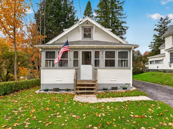 877 Pleasant Street, West Rutland, VT 05777