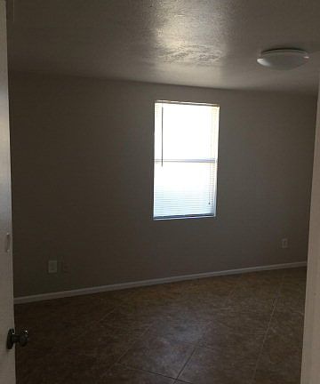 3rd image of 1801 Hollywood Dr