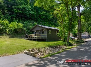 1 Horse Creek Ln, Celina, TN 38551