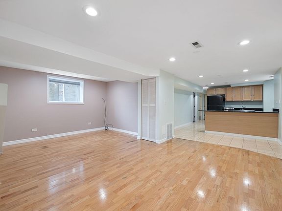 4th image of 2637 N California Ave