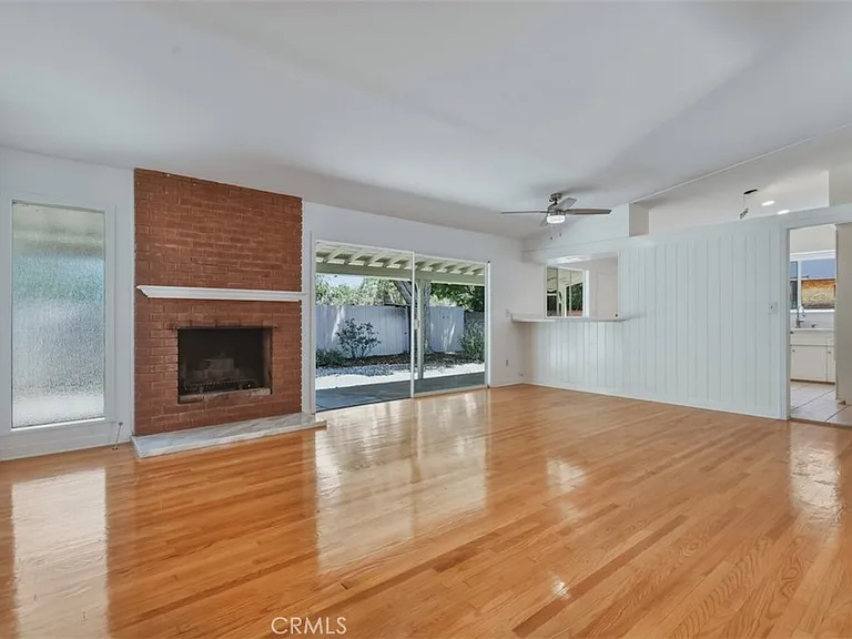5836 Wish Ave — Photo 10