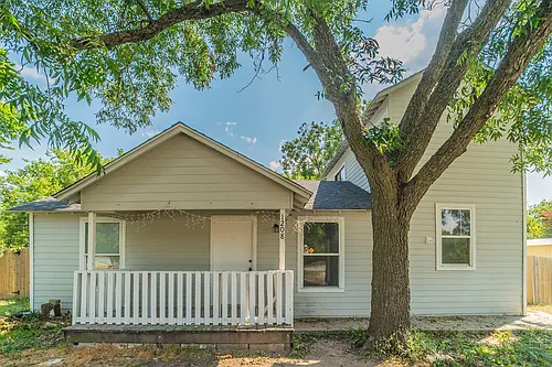 1208 Dan Gould Dr Photo 1