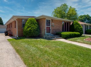 1921 87th Pl, Kenosha, WI 53143