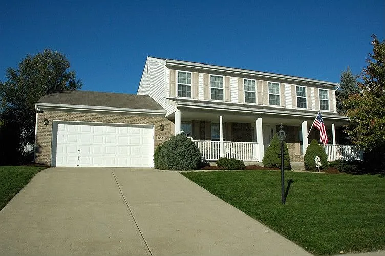 959 Belfast Dr photo 1