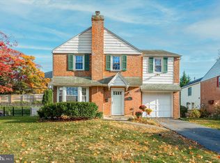 459 Rock Glen Dr, Wynnewood, PA 19096