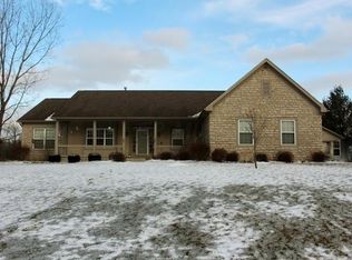 360 Longshore Rd, Sunbury, OH 43074