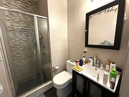 Bathroom, photo 1