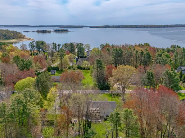 56 Carroll Street, Falmouth, ME 04105