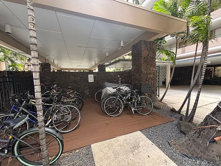 1720 Ala Moana Blvd #B-503 — Photo 15