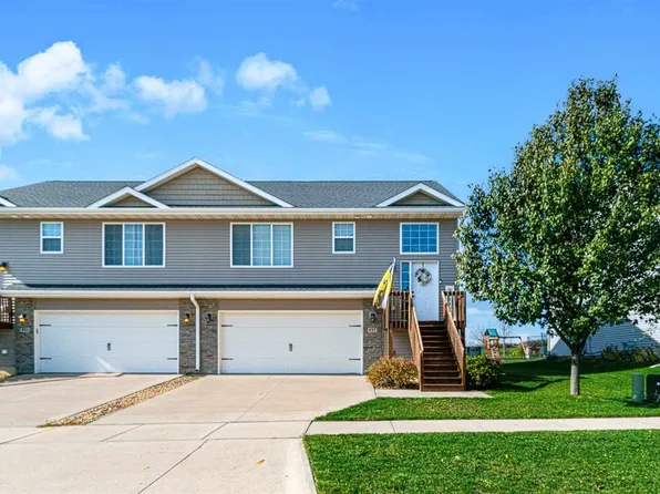 457 Bainberry St, Tiffin, IA 52340