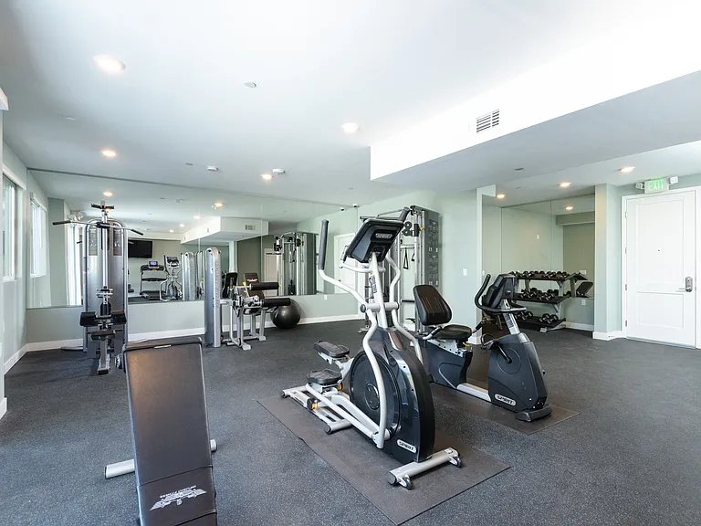 Sherman Way Luxury Apartment Homes — Photo 16