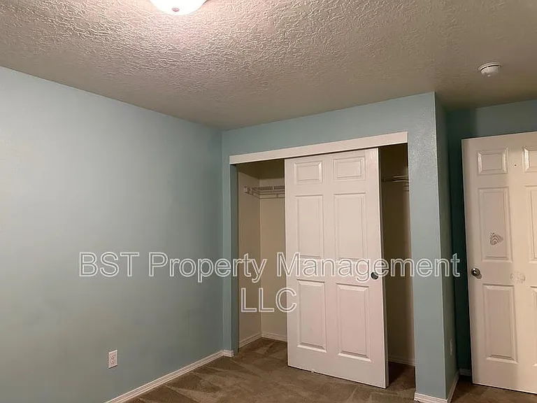 6913 Owl Dr SE — Photo 13