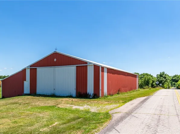 3010 E Hoop Rd, Xenia, OH 45385