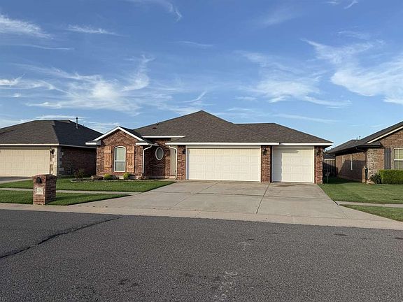 2nd image of 2261 Blue Jay Dr