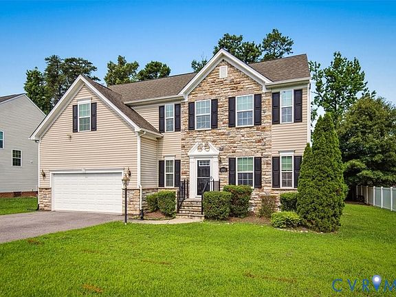 2nd image of 1905 Camerons Landing Ln