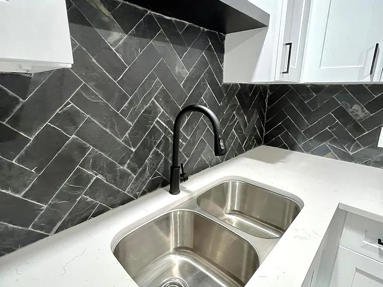 2107 Garvey Dr — Photo 10