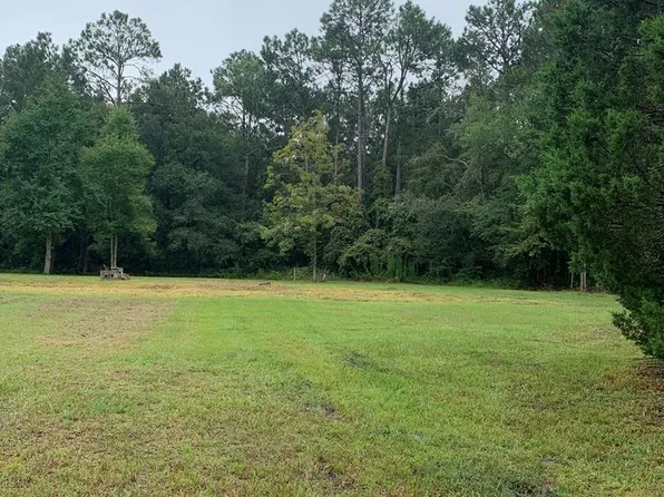 582 Pearson St, Pearson, GA 31642