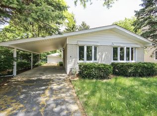 1844 Maple Ave, Northbrook, IL 60062