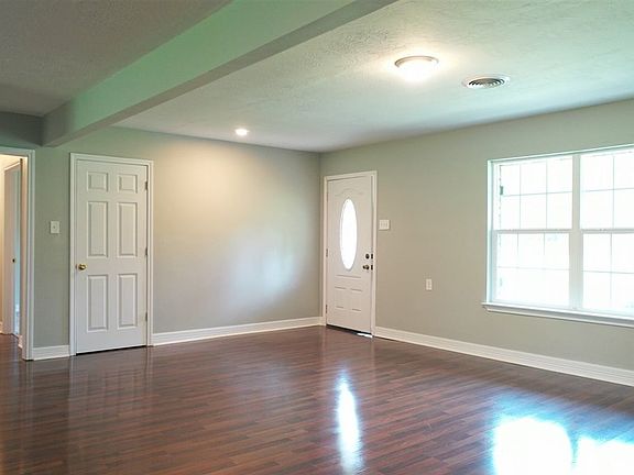 3rd image of 13365 River Oaks Blvd