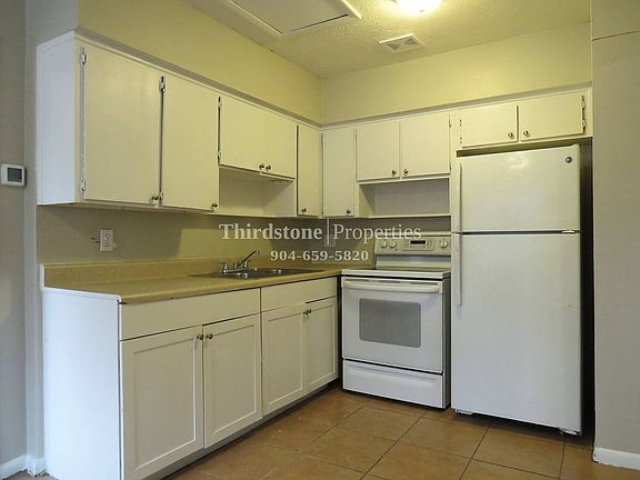 5th image of 2259 W 17th St