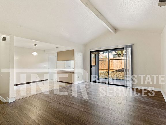 5th image of 9282 Corinthian Cir