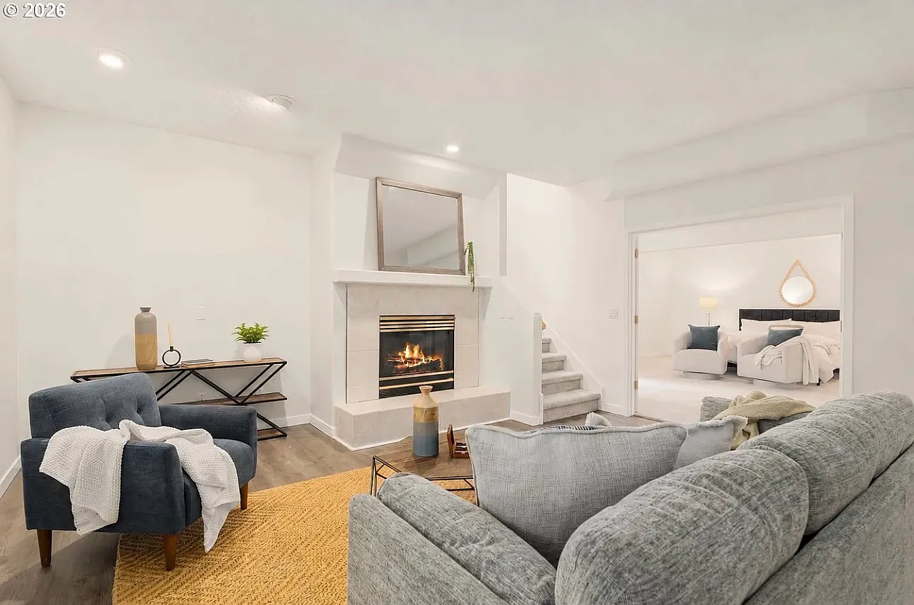 5 bed, 3873 sqft, $3,900 — Photo 3