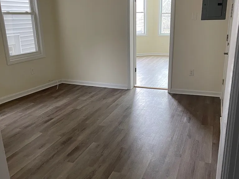 17 20th Ave #2 — Photo 3