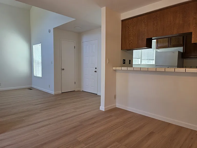 1157 Kelez Dr — Photo 4