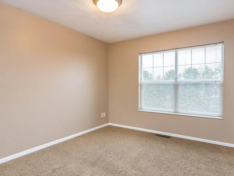 Redwood Court — Photo 12