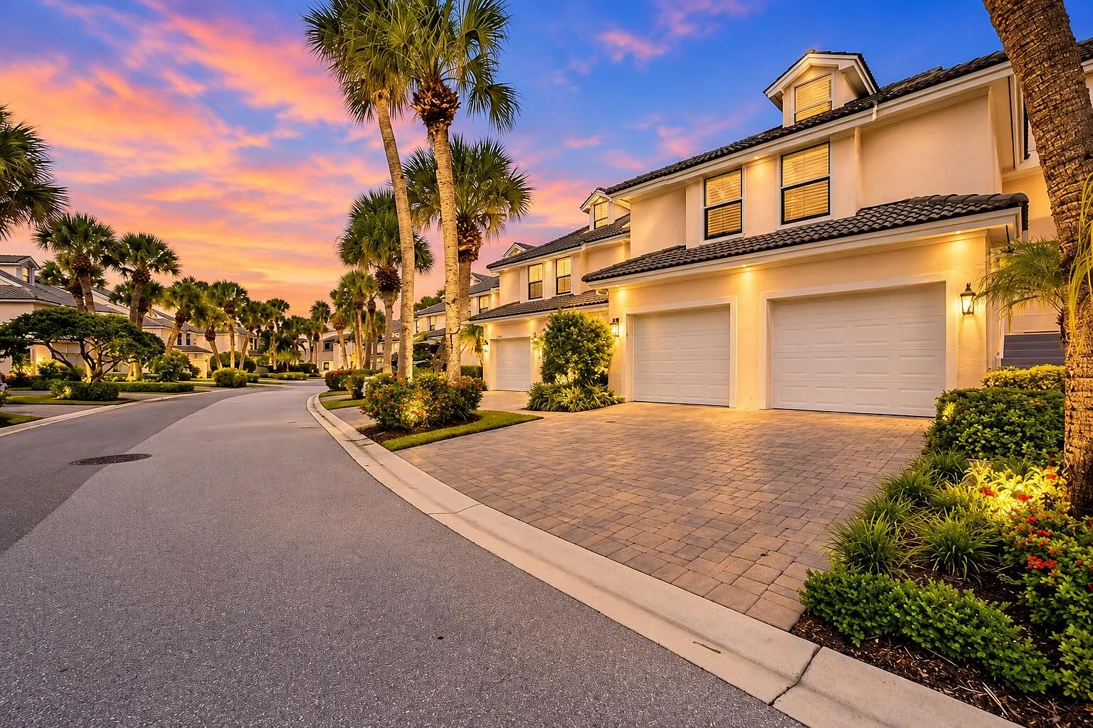 2 bed, 2.5 bath, 1195 sqft, $4,200 — Photo 3