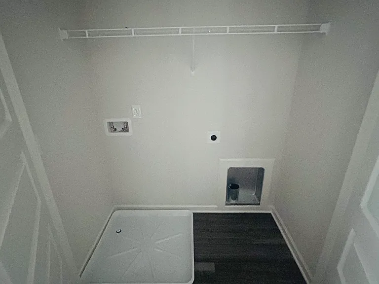 806 Taylor St — Photo 8