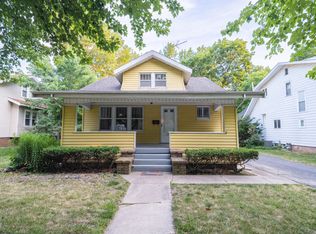 1703 E Jackson St, Bloomington, IL