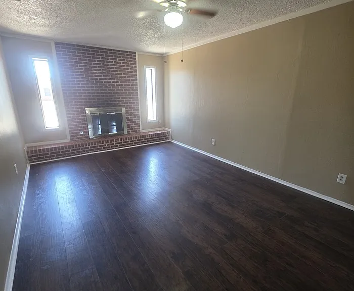 711 Ruby Dr — Photo 7