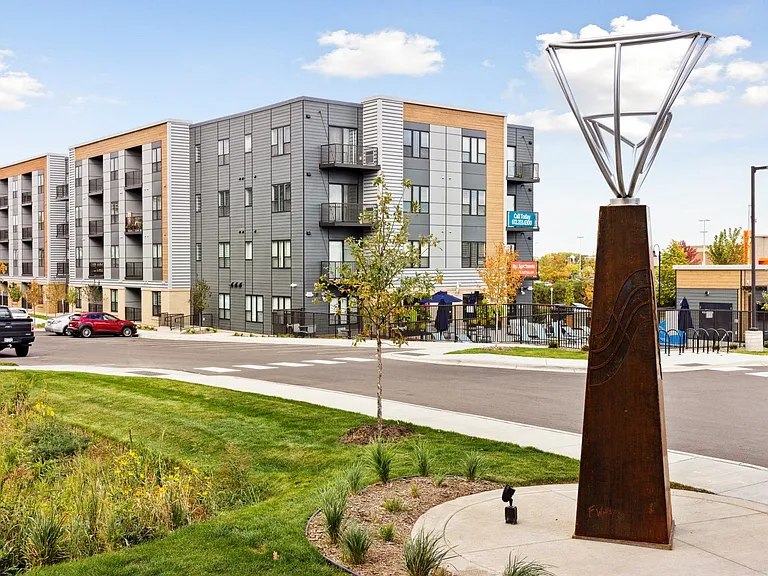 Rya Apartments — Photo 27