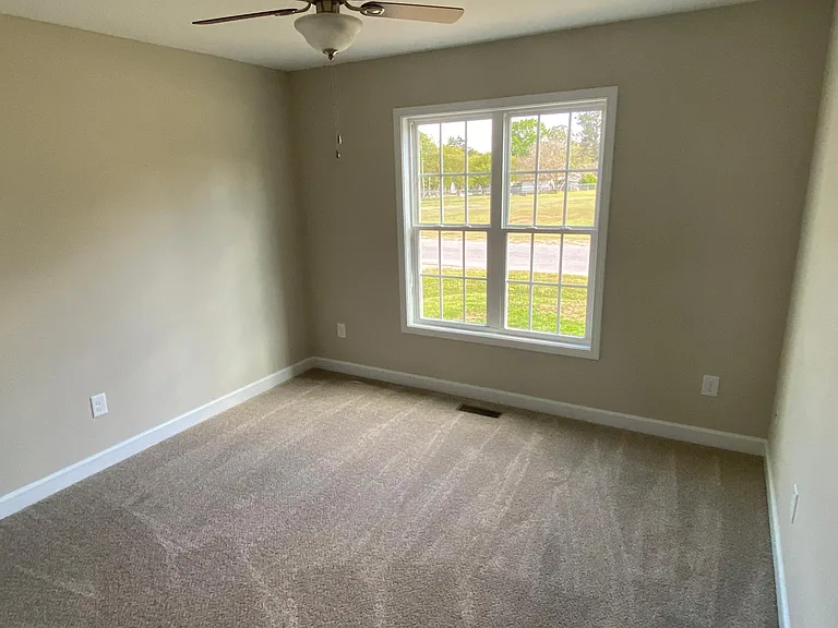 170 E Main St — Photo 9