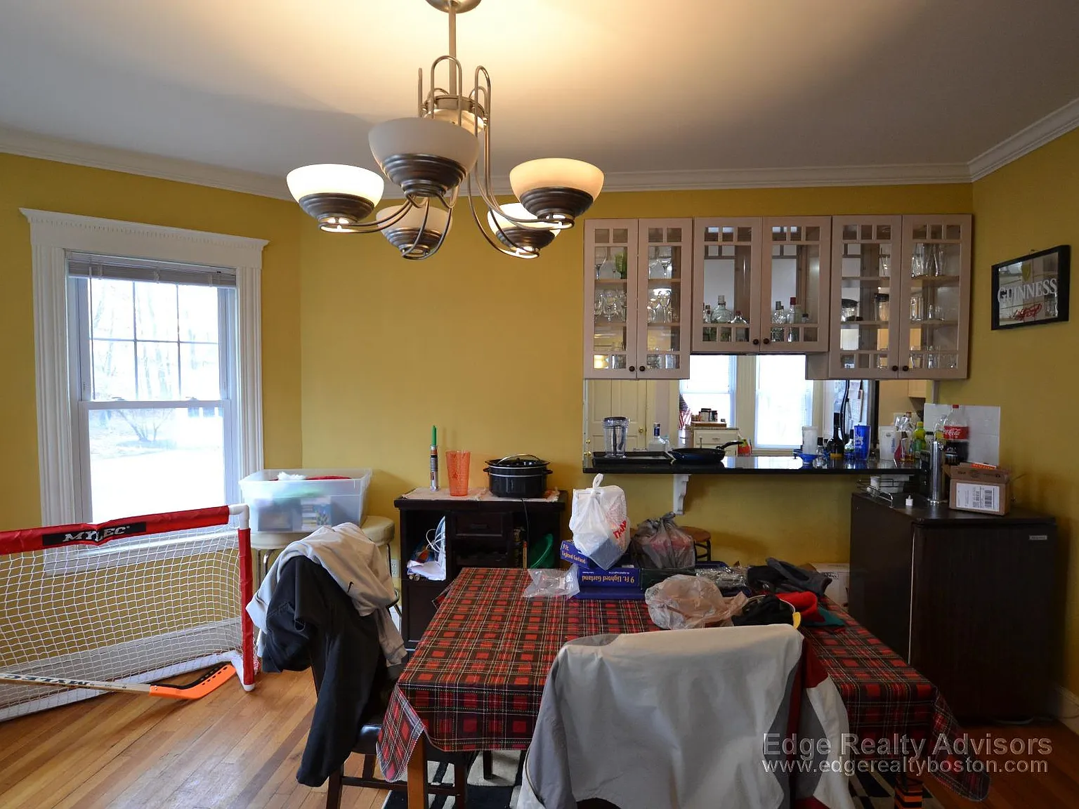4 bed, 1500 sqft, $4,000 — Photo 3