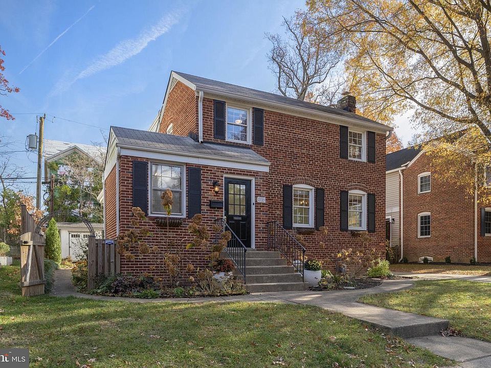 1st image of 2723 N George Mason Dr