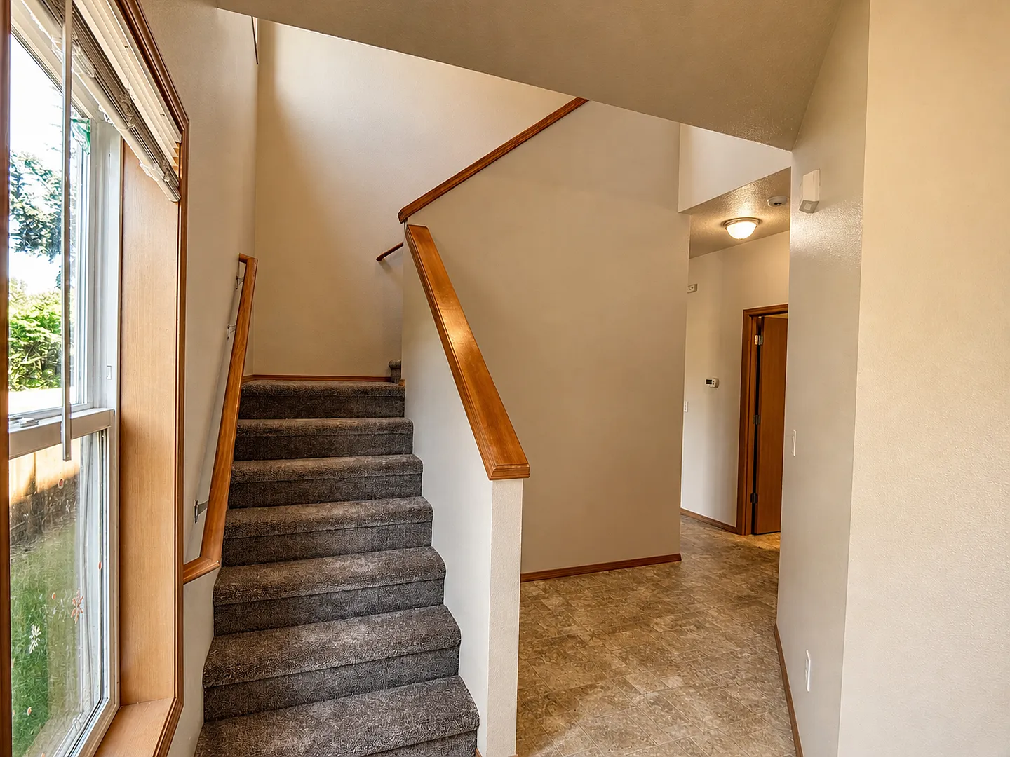 Spacious Townhouse for Lease in Vancouver - 4825 NE 124th Ct — Photo 2