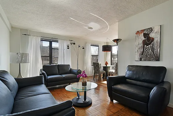 Sold by Corcoran | media 32