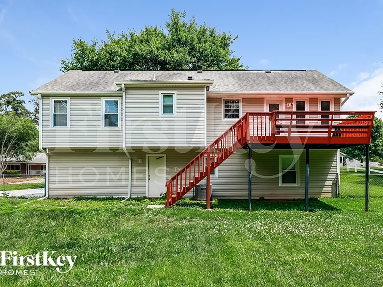 2097 Blackberry Cir — Photo 15