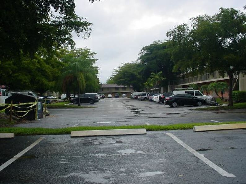 2nd image of 5080 Palm Hill Dr APT 186